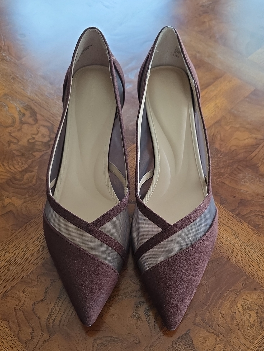 ADRIENNE VITTADINI Slew Women's Faux Suede Mesh Kitten Heels Pumps Brown 11M NEW - Picture 2 of 9